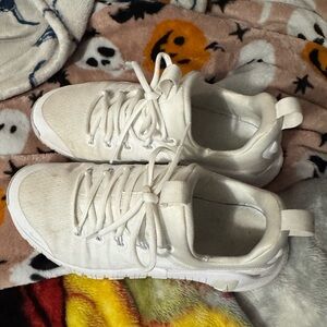 Nike women’s free Metcon training shoes